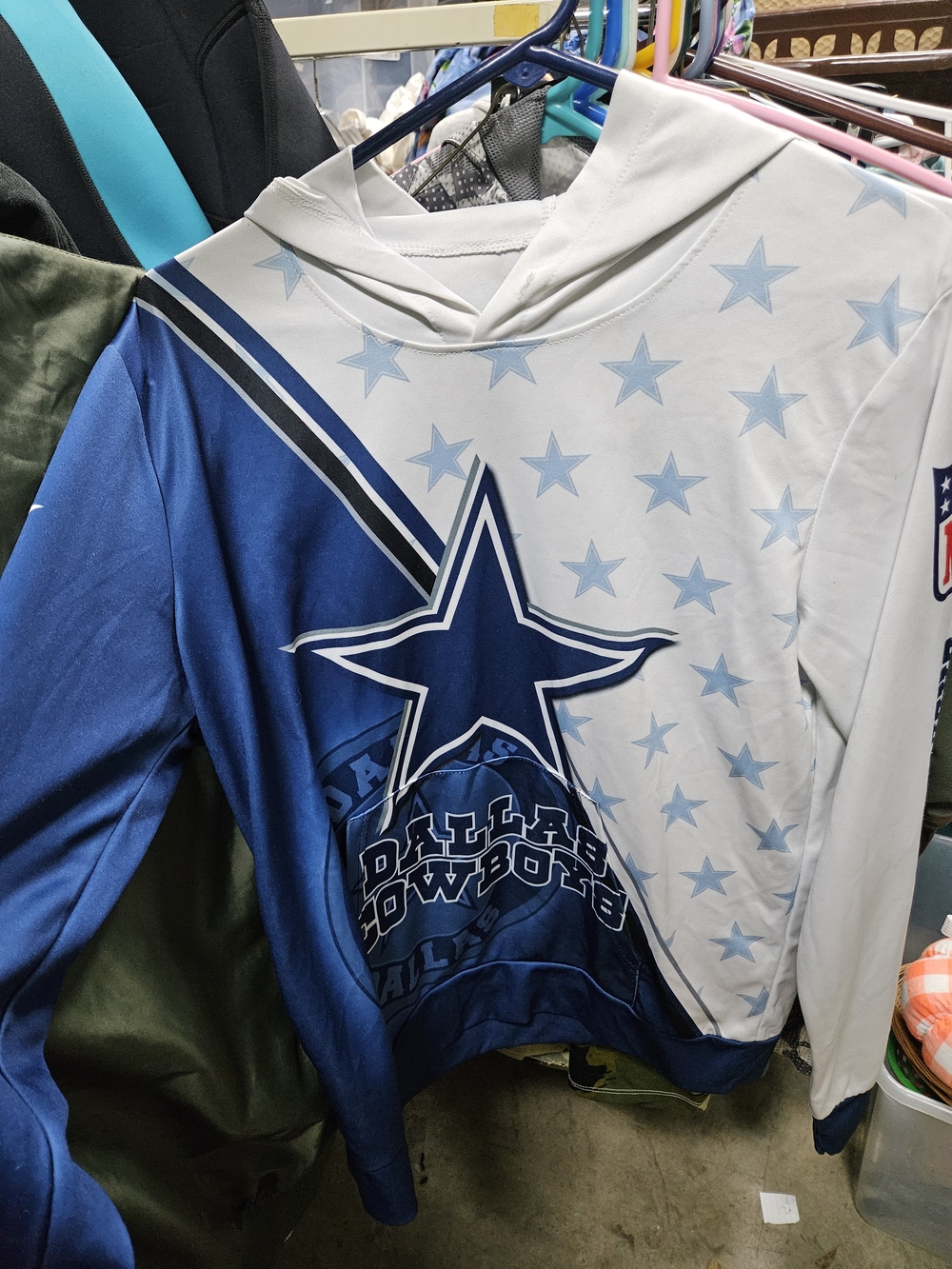 Dallas Cowboys Star Pullover Hoodie - White & Navy